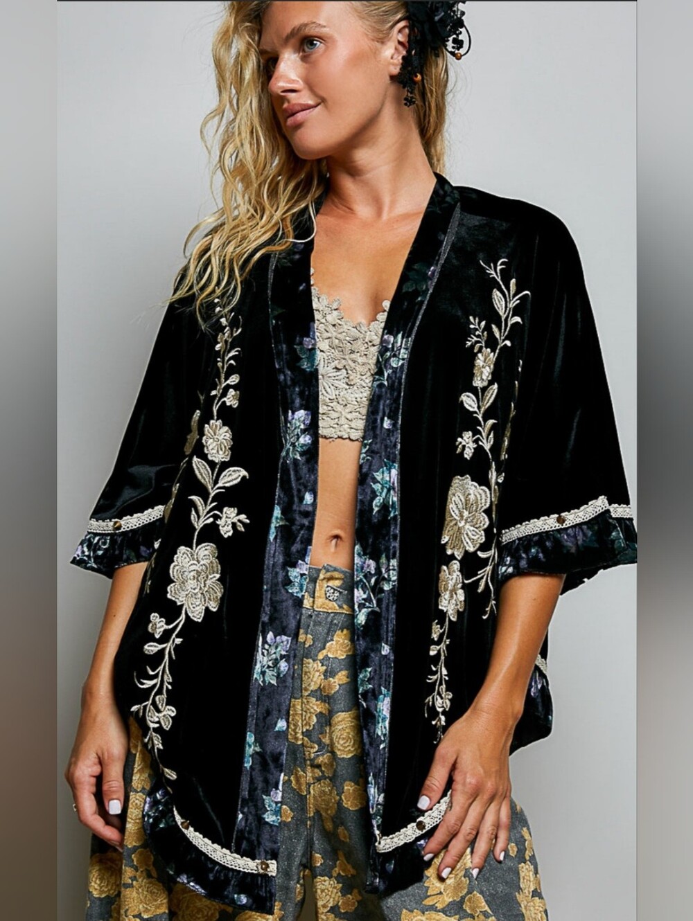 #2016 POL Midnight Garden Velvet Cardigan